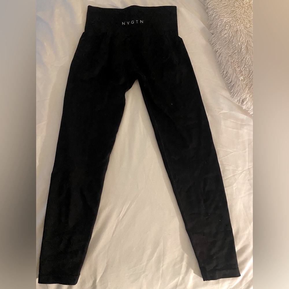 NVGTN Black Solid Seamless Leggings
